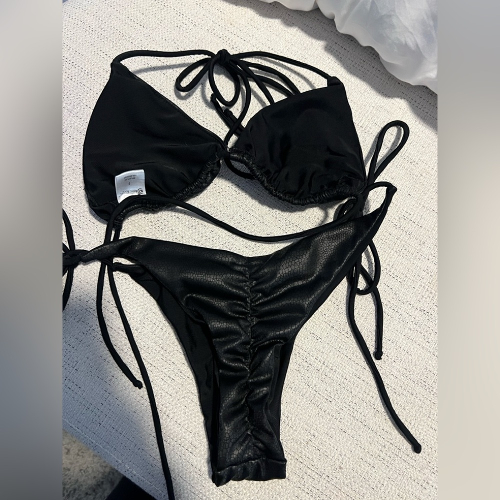 Berry Beachy Liquid Black Snakeskin / Leather ish Style Bikini - Picture 4 of 5